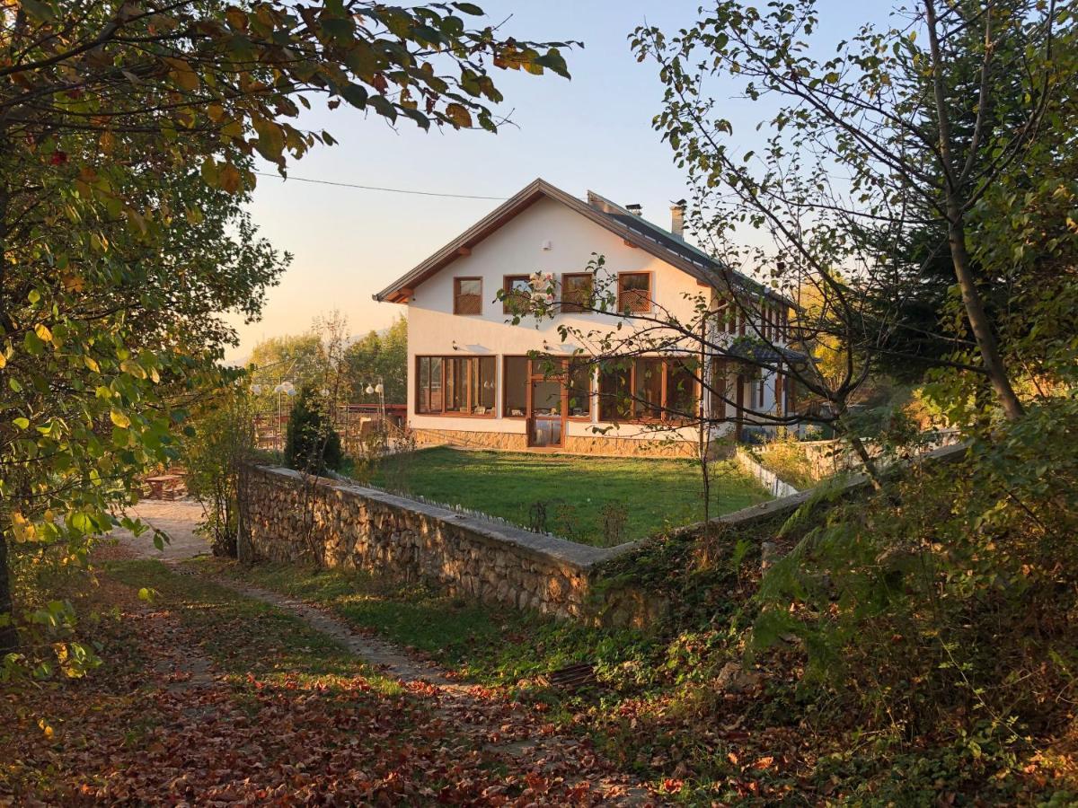 Villa White Dove ซาราเยโว ภายนอก รูปภาพ